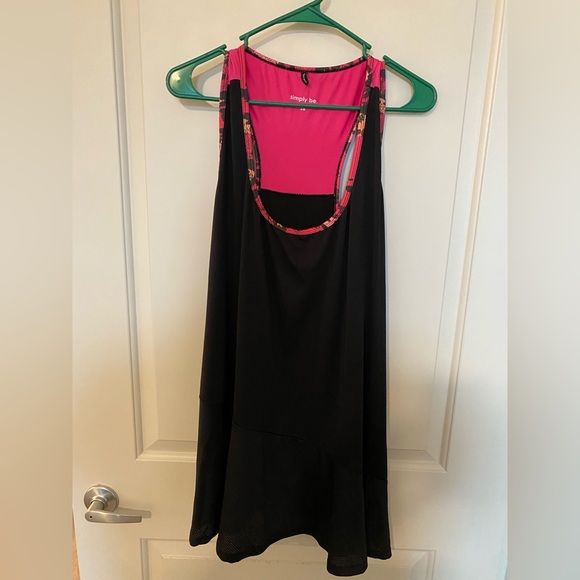 ASOS curve simply be activewear tank top in black - Picture 4 of 9